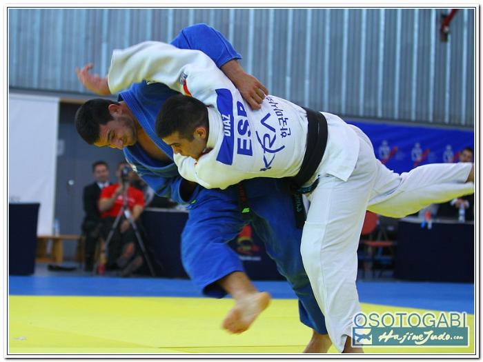CEU2011 20105